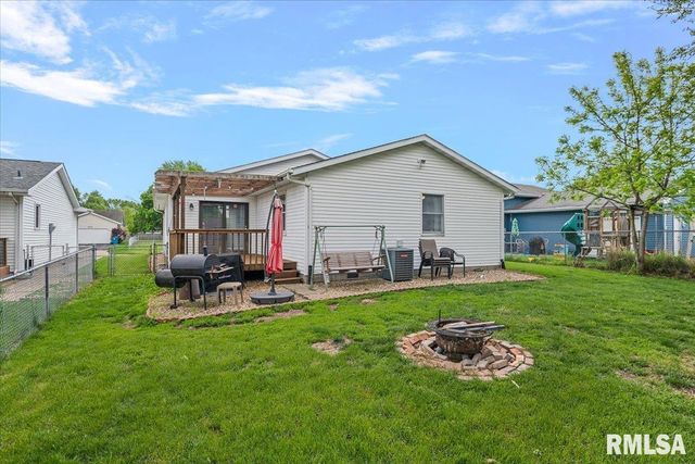 2905 Sutherland Road, Springfield, IL 62702