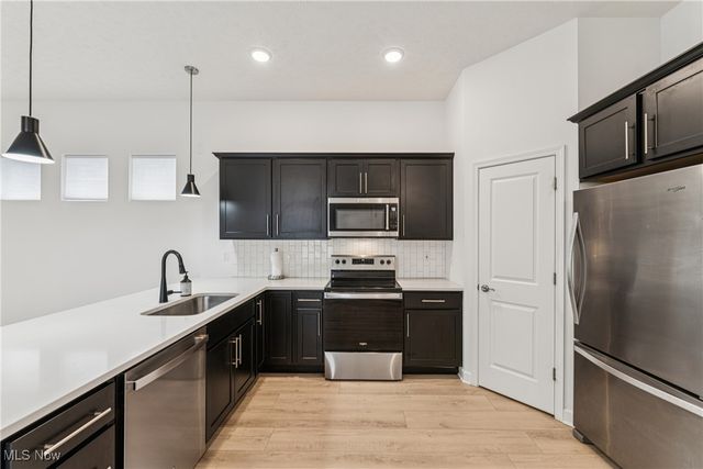 2244 E 100 th Street, Cleveland, OH 44106