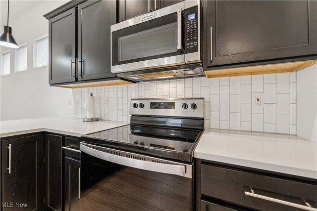 2244 E 100 th Street, Cleveland, OH 44106