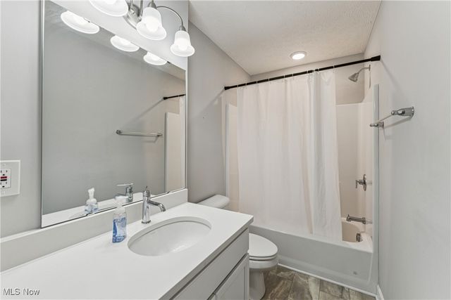 2244 E 100 th Street, Cleveland, OH 44106