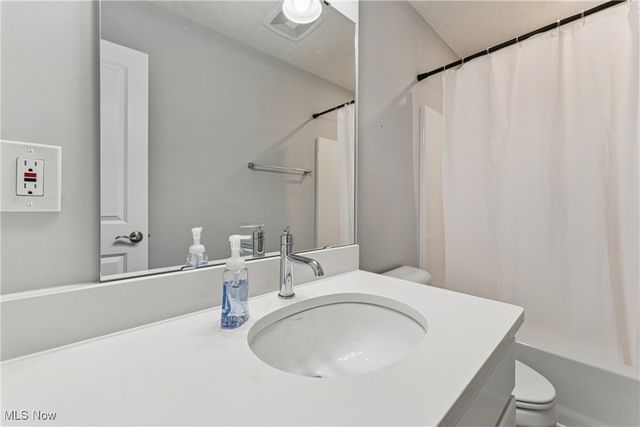 2244 E 100 th Street, Cleveland, OH 44106