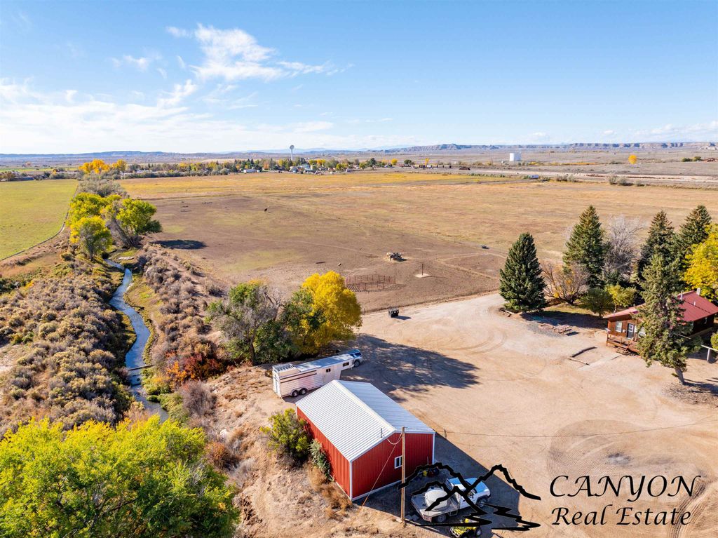143 Hwy 310, Frannie, WY 82423 photo 2