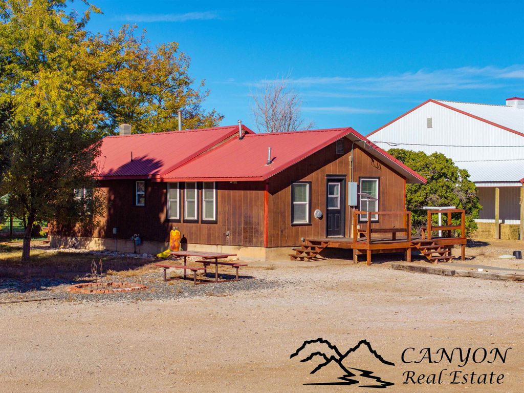 143 Hwy 310, Frannie, WY 82423 photo 3