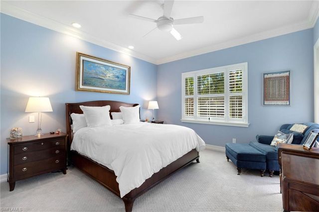 710 Bentwater CIR 204, Naples, FL 34108