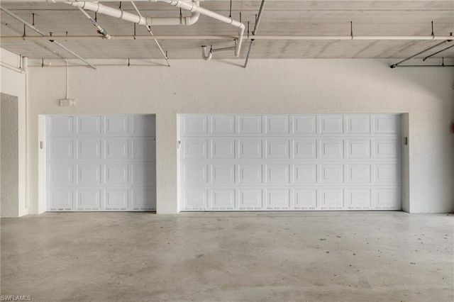 710 Bentwater CIR 204, Naples, FL 34108