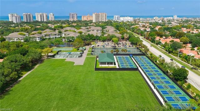 710 Bentwater CIR 204, Naples, FL 34108