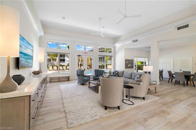 710 Bentwater CIR 204, Naples, FL 34108