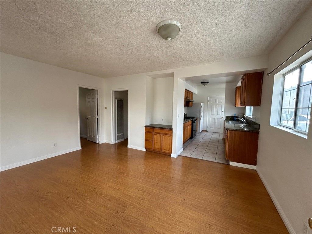 120 N Alhambra Ave A, Monterey Park, CA 91755