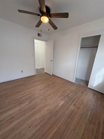 428 N Meridian Ave, Wichita, KS 67203