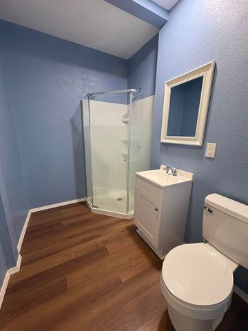 428 N Meridian Ave, Wichita, KS 67203