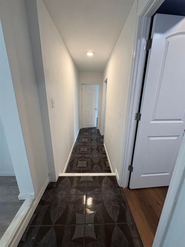 428 N Meridian Ave, Wichita, KS 67203