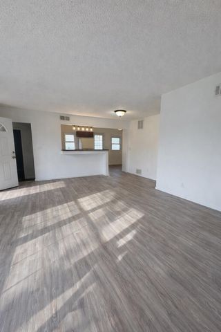 428 N Meridian Ave, Wichita, KS 67203