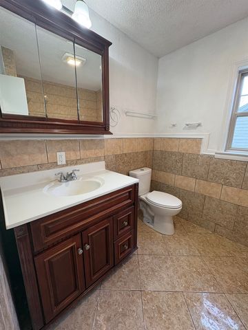 428 N Meridian Ave, Wichita, KS 67203