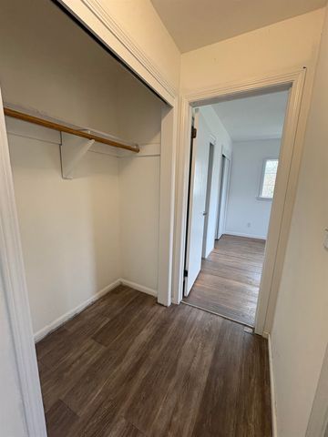 428 N Meridian Ave, Wichita, KS 67203