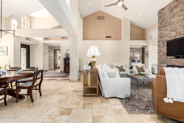 1942 E KRISTA Way, Tempe, AZ 85284