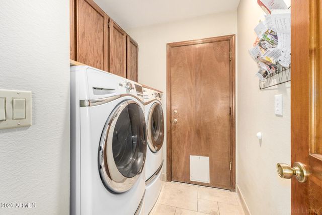 1942 E KRISTA Way, Tempe, AZ 85284