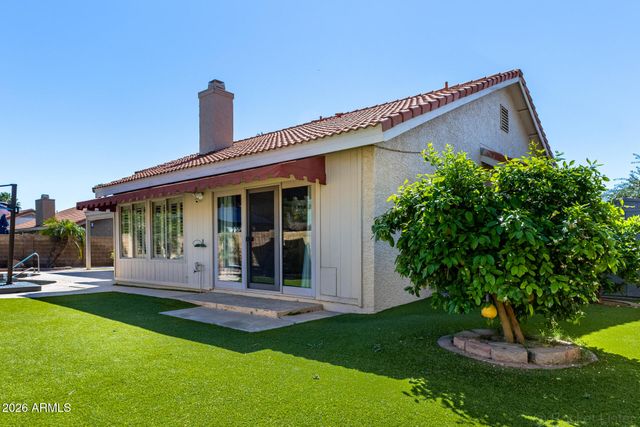 1942 E KRISTA Way, Tempe, AZ 85284