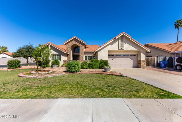 1942 E KRISTA Way, Tempe, AZ 85284