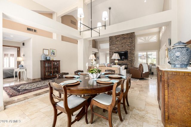 1942 E KRISTA Way, Tempe, AZ 85284