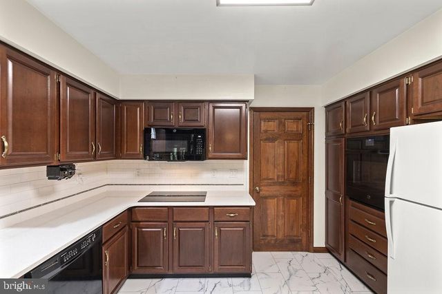 315 FRIENDSHIP LN, Gettysburg, PA 17325