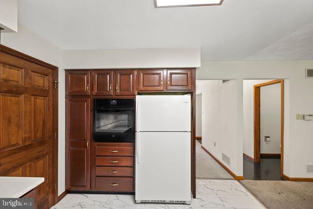 315 FRIENDSHIP LN, Gettysburg, PA 17325