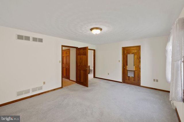 315 FRIENDSHIP LN, Gettysburg, PA 17325