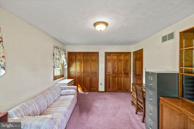 315 FRIENDSHIP LN, Gettysburg, PA 17325
