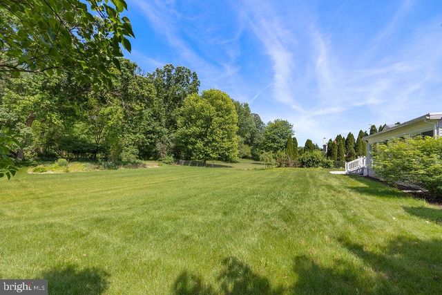 315 FRIENDSHIP LN, Gettysburg, PA 17325