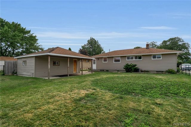 352 Two Mile Creek Road, Tonawanda, NY 14150