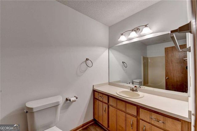 214 Valley Brook Drive, Woodstock, GA 30188