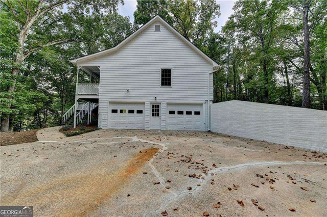 214 Valley Brook Drive, Woodstock, GA 30188