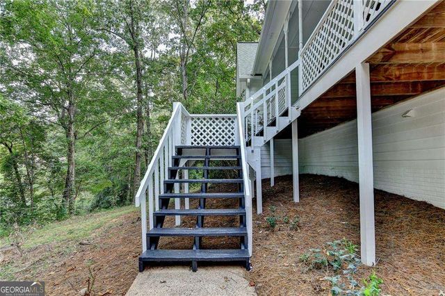 214 Valley Brook Drive, Woodstock, GA 30188
