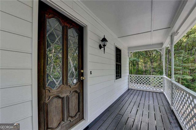 214 Valley Brook Drive, Woodstock, GA 30188