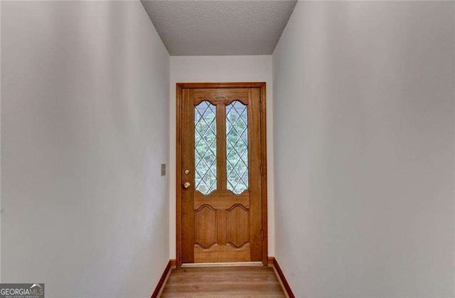 214 Valley Brook Drive, Woodstock, GA 30188