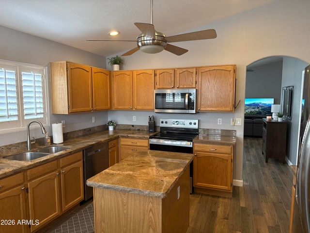 4052 E CHAPAROSA Way, Cave Creek, AZ 85331