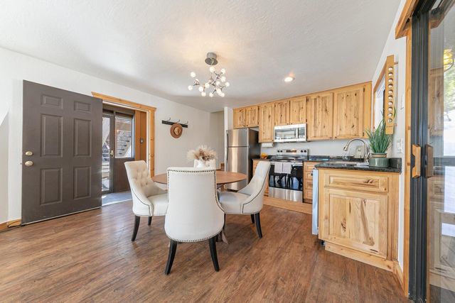 11569 Snowpeak Way Unit 651, Truckee, CA 96161