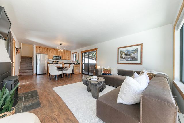 11569 Snowpeak Way Unit 651, Truckee, CA 96161