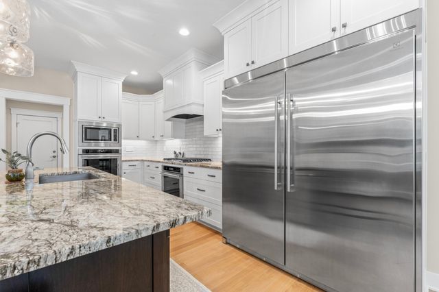 3175 Yellow Rose Lane SW, Rochester, MN 55902