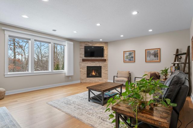 3175 Yellow Rose Lane SW, Rochester, MN 55902