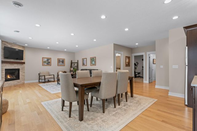 3175 Yellow Rose Lane SW, Rochester, MN 55902