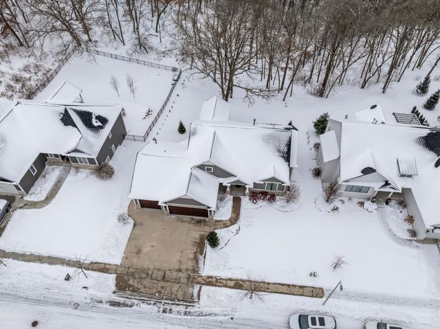 3175 Yellow Rose Lane SW, Rochester, MN 55902