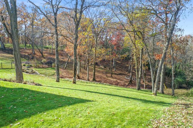 3175 Yellow Rose Lane SW, Rochester, MN 55902