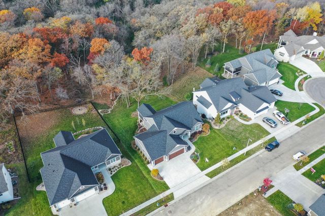 3175 Yellow Rose Lane SW, Rochester, MN 55902