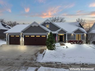 3175 Yellow Rose Lane SW, Rochester, MN 55902