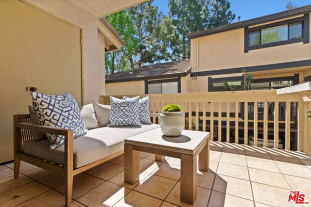 5008 Timberlake Terrace, Culver City, CA 90230