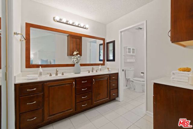 5008 Timberlake Terrace, Culver City, CA 90230