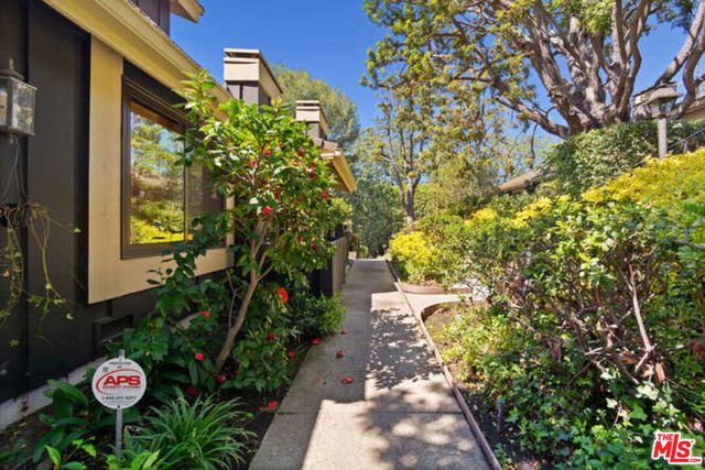 5008 Timberlake Terrace, Culver City, CA 90230