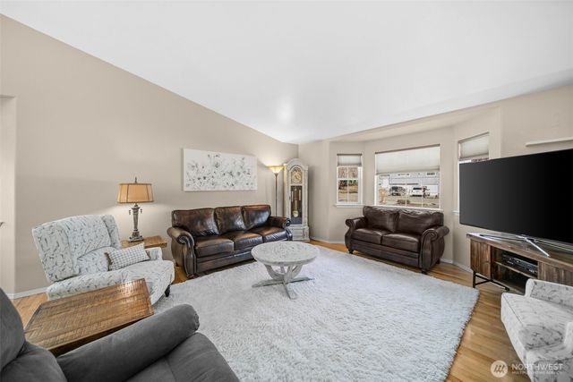 1816 NE 3rd Street, East Wenatchee, WA 98802