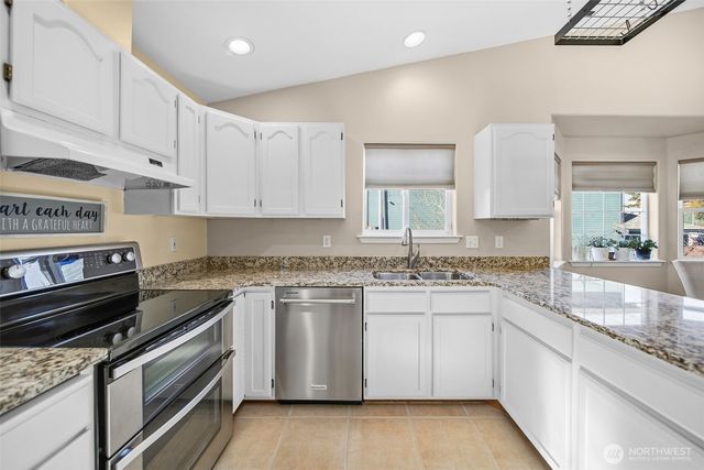 1816 NE 3rd Street, East Wenatchee, WA 98802