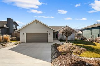 1816 NE 3rd Street, East Wenatchee, WA 98802